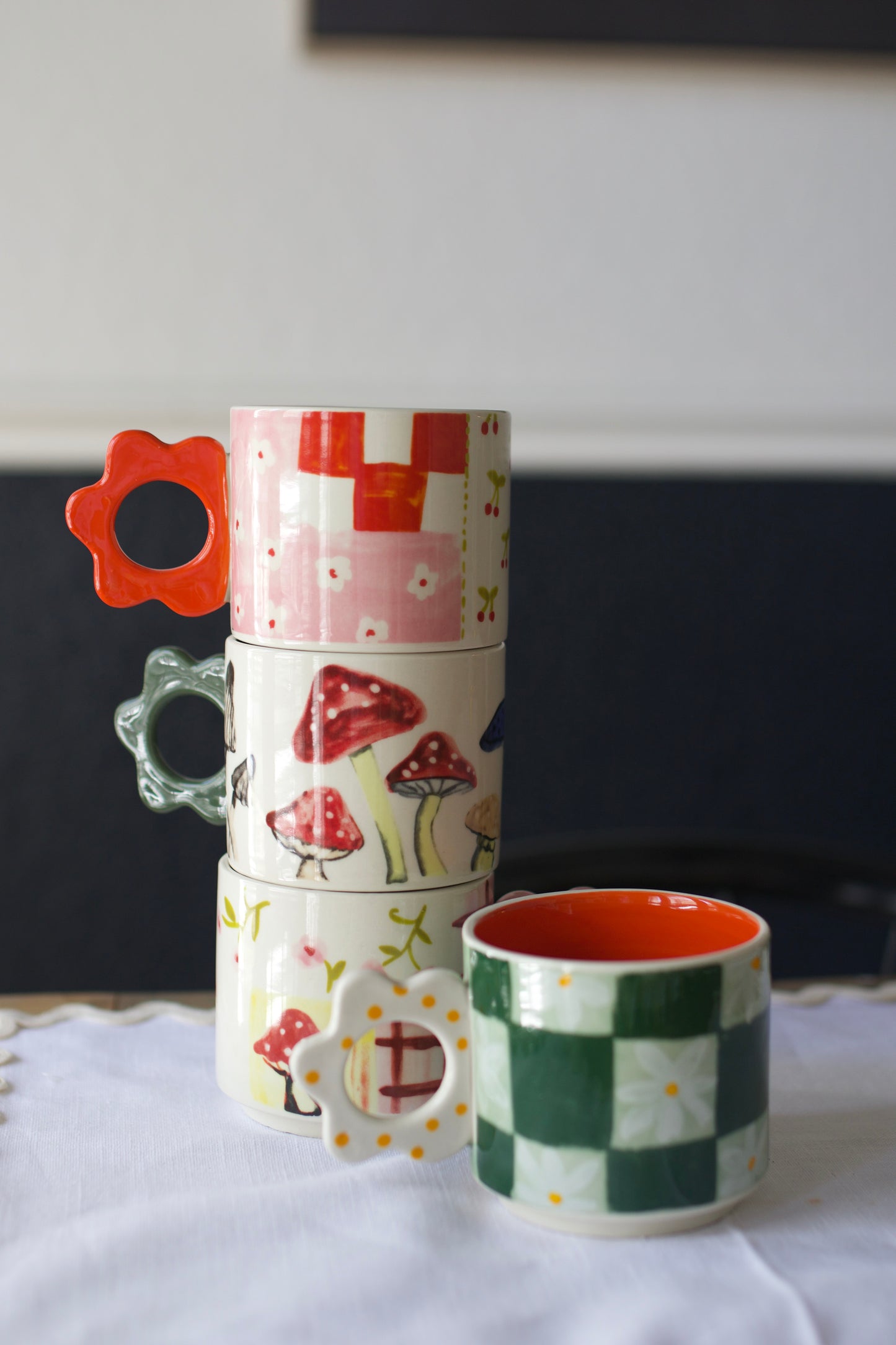 Daisy Delight Mug - 15 oz