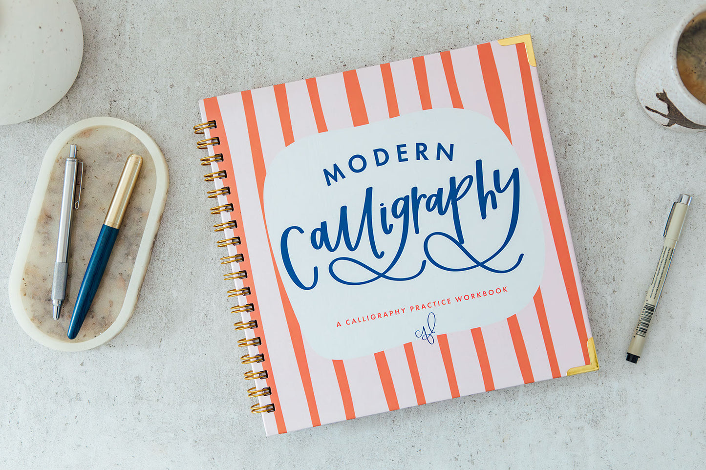 Modern Calligraphy - Hand Lettering Book