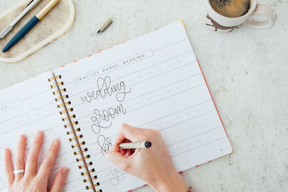 Modern Calligraphy - Hand Lettering Book